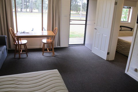 Golfers Lodge Motel - Hotel Accommodation 6
