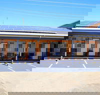 Squatters Homestead Motel - Hotel Accommodation