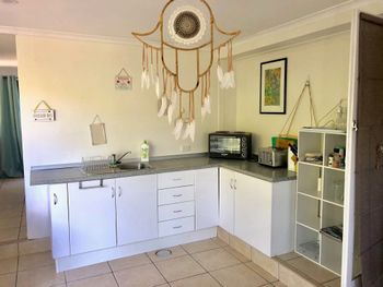 Airlie Beach Pet Friendly 3 Bedrooms - Hotel Accommodation 1