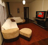 Lakeview 3 Bedroom House - Hotel Accommodation