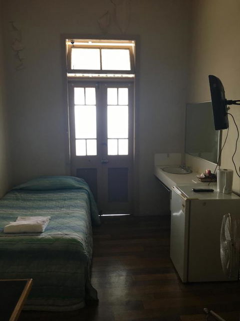 Taylors Hotel - Hotel Accommodation 1