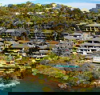 Villa 2 The Edge Oceanfront Deluxe 3 Bedroom Near Marina With Golf Buggy - Hotel Accommodation