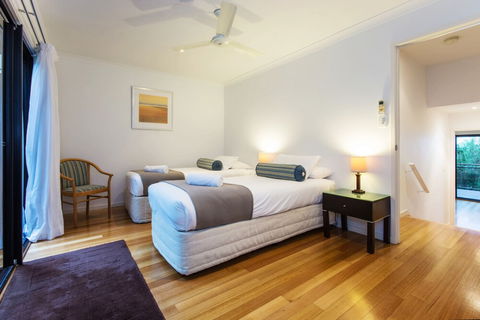 Shorelines 23 Hamilton Island 2 Bedroom Ocean View Â Near Marina With Golf Buggy - Hotel Accommodation 4