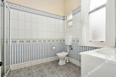 Rose Garden Spacious Family Home Near CBD - Hotel Accommodation 0