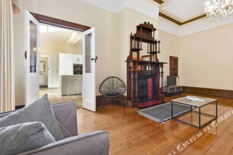 Rose Garden Spacious Family Home Near CBD - Hotel Accommodation 3