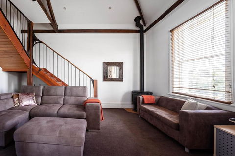 Raffless - Hotel Accommodation 3