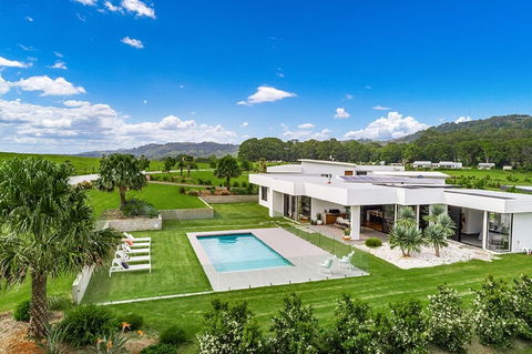 Your Luxury Escape - Scenic Vista - Hotel Accommodation 5