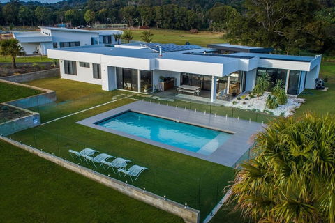 Your Luxury Escape - Scenic Vista - Hotel Accommodation 2