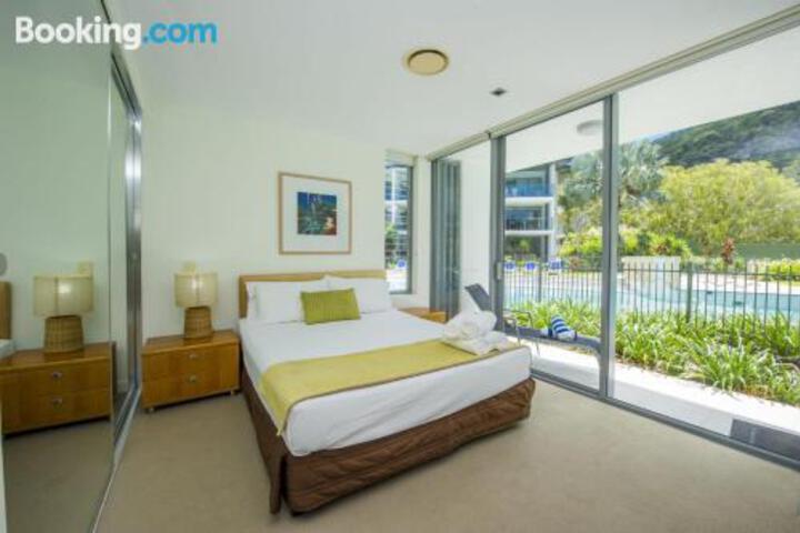 Nelly Bay QLD Hotel Accommodation
