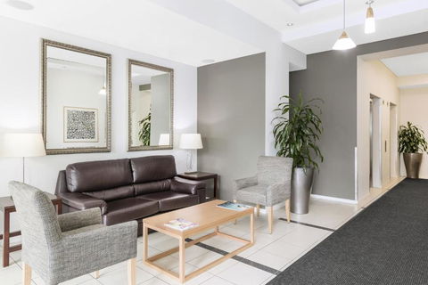 Apartments At 212 Margaret - Hotel Accommodation 3