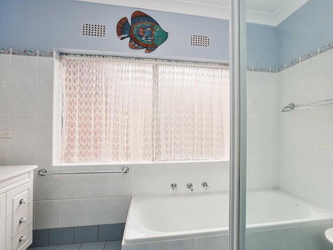 9 Adriana 83 Ronald Avenue Fabulous Views & Aircon - Hotel Accommodation 2