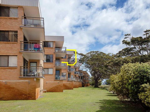 11 Intrepid 3 Intrepid Close Absolute Beachfront Bliss - Hotel Accommodation 2