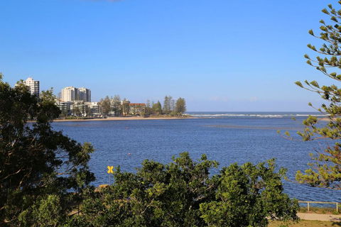 Golden Shores U8 21 Landsborough Parade - Hotel Accommodation 4