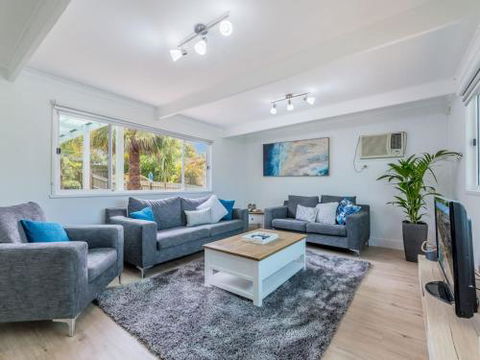 DRIFTAWAY ACROSS FROM SURF BEACH - Hotel Accommodation 6