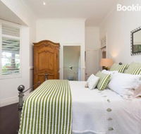 Sunrise at Sanquar Noosa Hinterland - Hotel Accommodation