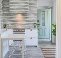 Quiet Pet Friendly Home 3 houses to beach entry with Private Pool Walk to Shops - Hotel Accommodation