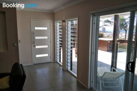 Coolangatta Gold - Hotel Accommodation 0