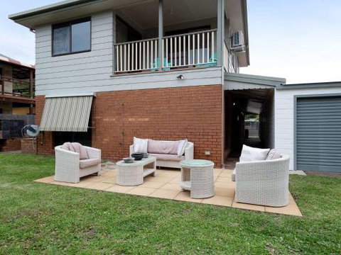 Willows At The Bay 111 Horace St. Large House With Aircon WIFI & Boat Parking. - Hotel Accommodation 6