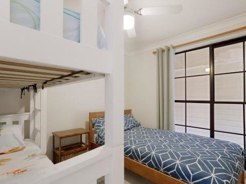 Willows At The Bay 111 Horace St. Large House With Aircon WIFI & Boat Parking. - Hotel Accommodation 3