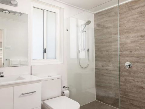 Little Kingsley Beach House 59A Kingsley Drive - Hotel Accommodation 1