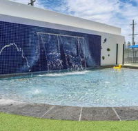 Pool Tennis Alexandra Headlands Oceanfront Resort - Hotel Accommodation
