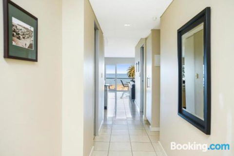 Bayline Beachfront Apartment No 4 - Hotel Accommodation 0