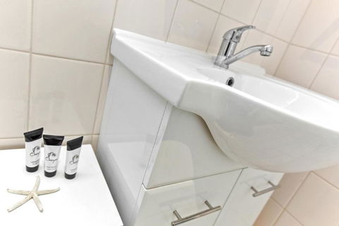 Smugglers Resort Style Apartments No 9 - Hotel Accommodation 5