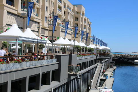 Beachside Luxury 2 Bedroom Getaway - Hotel Accommodation 4