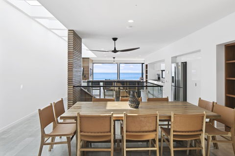 Apollo Bay Beach House - Hotel Accommodation 5