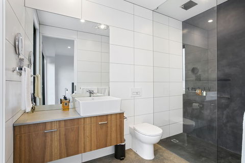 Apollo Bay Beach House - Hotel Accommodation 2