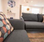 Contemporary Esprit with river reserve access - Hotel Accommodation