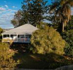 Stunning Queenslander - Hotel Accommodation