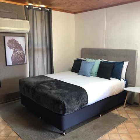 Granite Belt Cabins - Hotel Accommodation 0