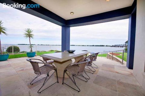 Brookwater Waterfront On Lake Mulwala - Hotel Accommodation 3