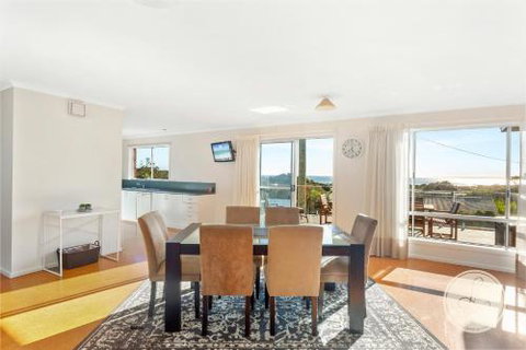 TASSIE SEASIDE SERENITY LAbode Accommodation - Hotel Accommodation 4