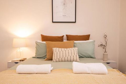 Lords Cottage Charming CBD Home Pet Friendly - Hotel Accommodation 3