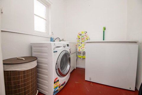 Lords Cottage Charming CBD Home Pet Friendly - Hotel Accommodation 2