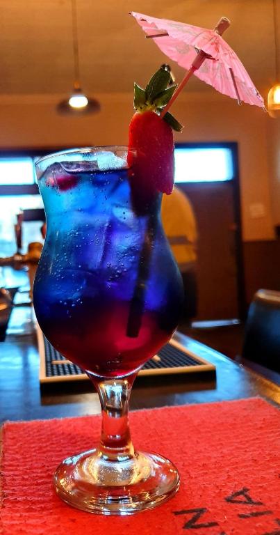 Shamrock Hotel Greenbushes - Hotel Accommodation 1