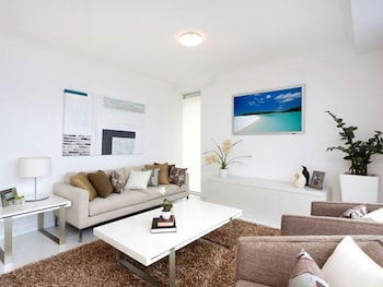 Panoramic Views At Sub Penthouse Apt - Hotel Accommodation 6