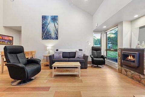 Black Out - Hotel Accommodation 1