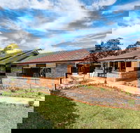 Hedge House- luxury space style location - Hotel Accommodation