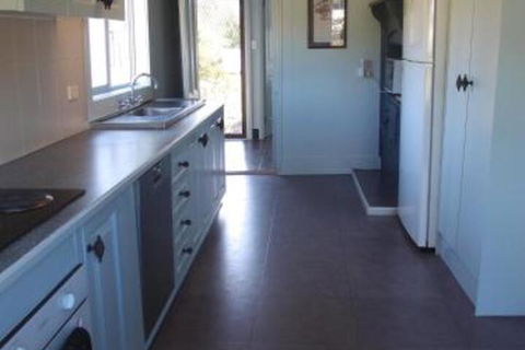 Old Schoolmasters Cottage On The Barrington River - Hotel Accommodation 5