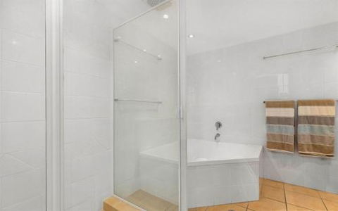 Apartment 5 Commodore - Hotel Accommodation 6