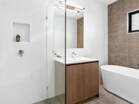Alonda - Hotel Accommodation 3