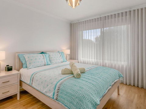 Wild Waves - Hotel Accommodation 1