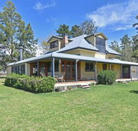 Soldiers Cottage picturebook vineyard home - Hotel Accommodation