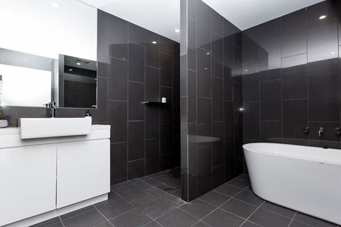 Urban Jungle In The Heart Of The CBD - Hotel Accommodation 6