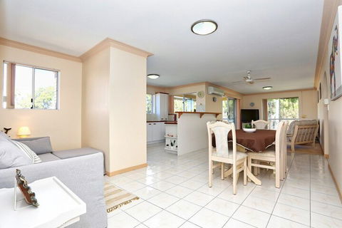 Enjoy Sunsets & Waterviews From Your Private Balcony - Hotel Accommodation 6