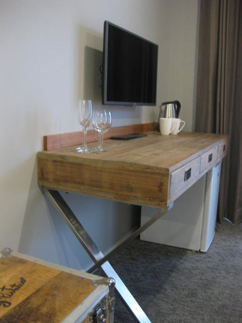 Maand Up - Hotel Accommodation 6