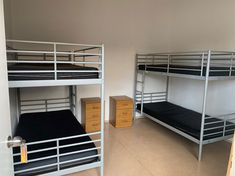 Roey Backpackers & Party Bar - Hotel Accommodation 5